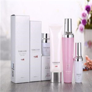 領美化妝品加盟優勢 把握美妝行業機遇，共創財富未來